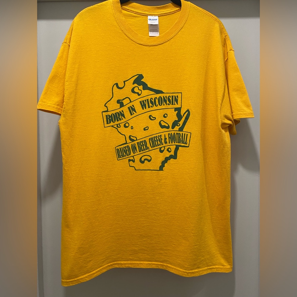 VTG Born in Wisconsin Raised on Beer Cheese & Football Gold Yellow Graphic Shirt
